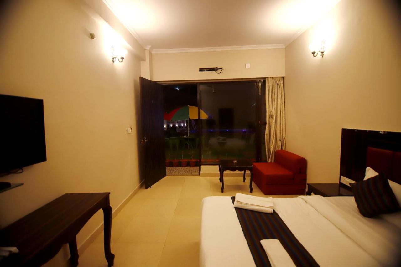 ホテルRishikesh Grand エクステリア 写真
